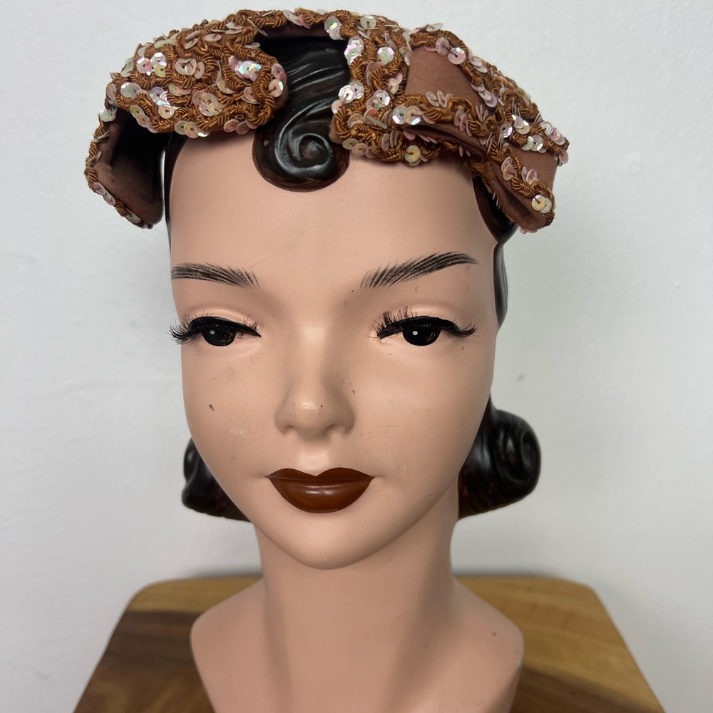 1950’s 50s Vintage Elegant Brown Wool Felt Sequin Sequined Soutache Women's Hat - Picture 2 of 16